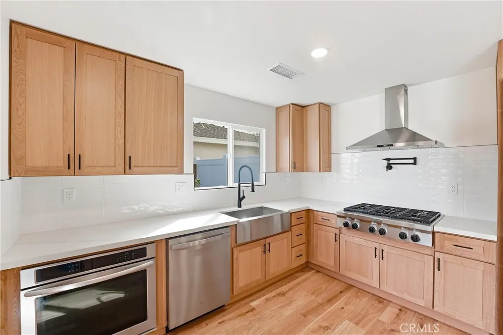 17271 Orange, Yorba Linda, California 92886 home-pic-23