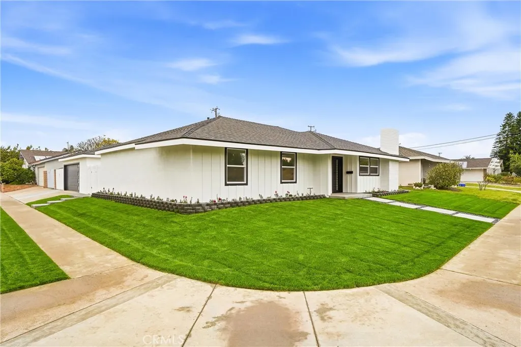 17271 Orange, Yorba Linda, California 92886 home-pic-3