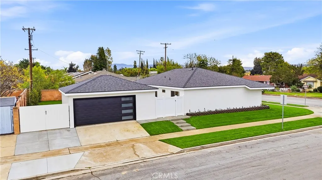 17271 Orange, Yorba Linda, California 92886 home-pic-47