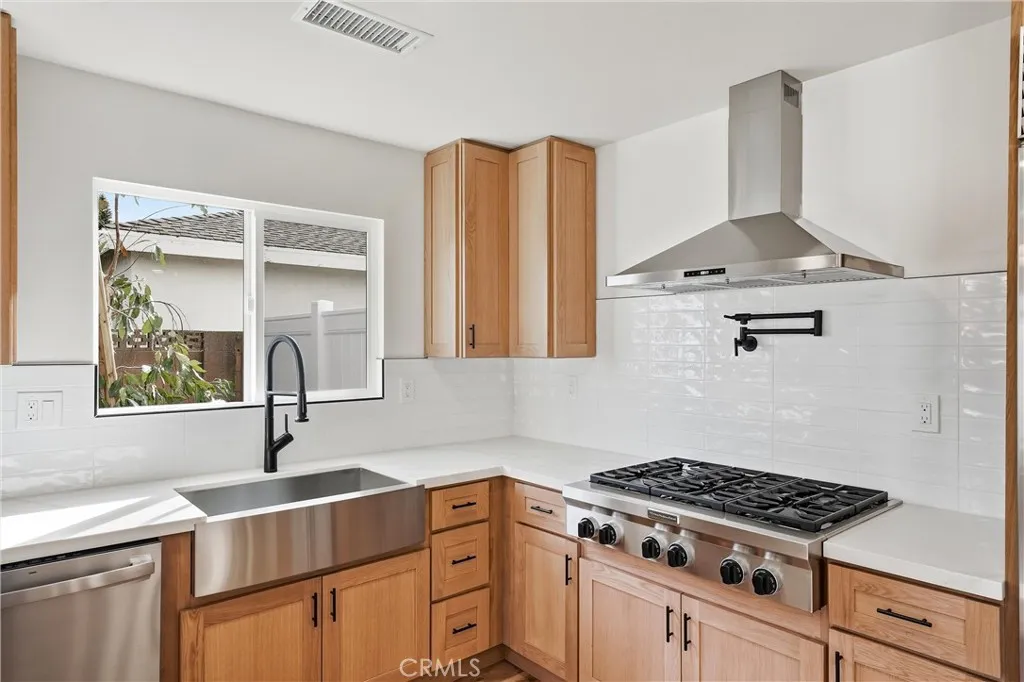 17271 Orange, Yorba Linda, California 92886 home-pic-24