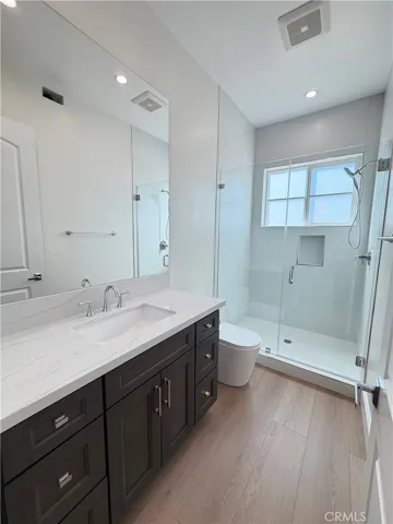 First floor ensuite bathroom