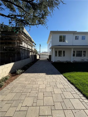 Driveway with automatic gate