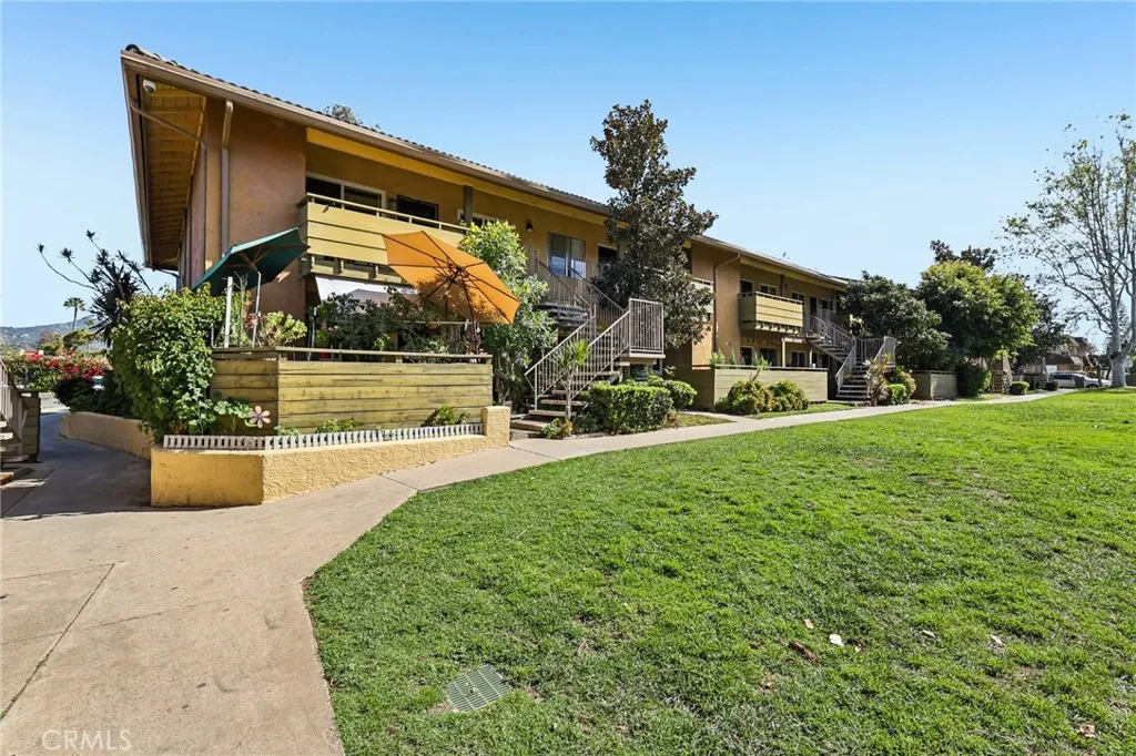 2094 E Grand Ave 33, Escondido, California 92027 home-pic-1