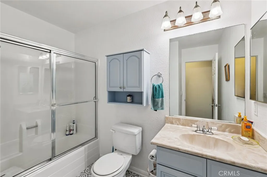 2094 E Grand Ave 33, Escondido, California 92027 home-pic-12