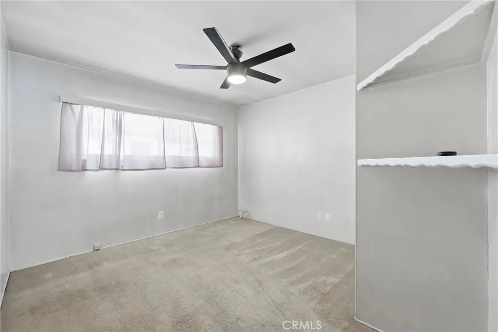 933 King Avenue, Wilmington, California 90744 home-pic-16