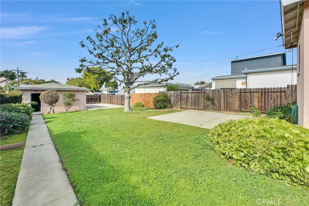 933 King Avenue, Wilmington, California 90744 home-pic-27