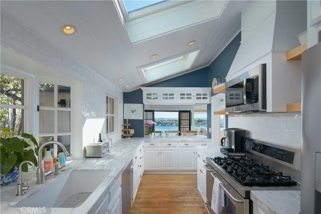 2235 Pacific Drive, Corona Del Mar, California 92625 home-pic-5