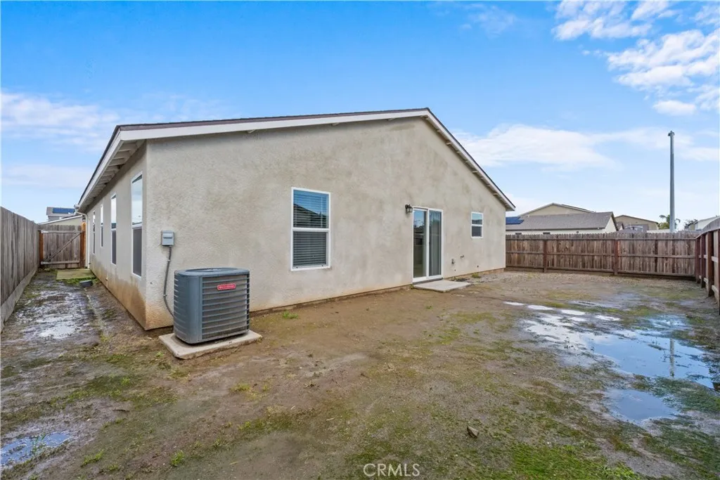 296 Grand Canyon Court, Merced, California 95341 home-pic-28