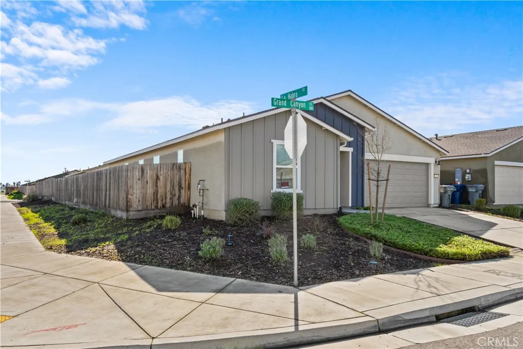 296 Grand Canyon Court, Merced, California 95341 home-pic-2