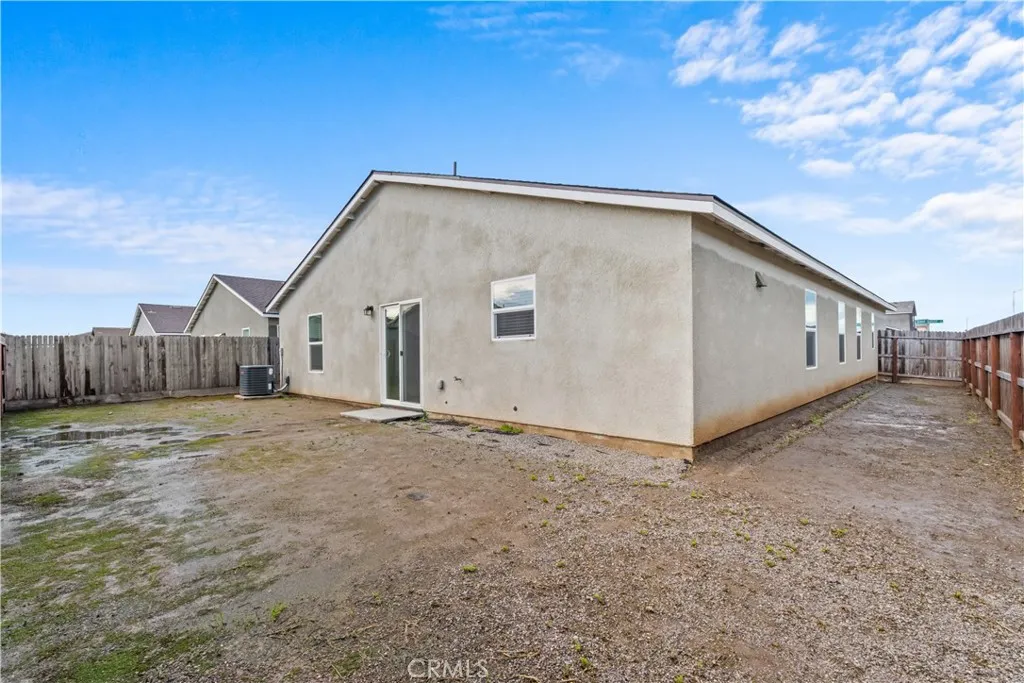 296 Grand Canyon Court, Merced, California 95341 home-pic-27