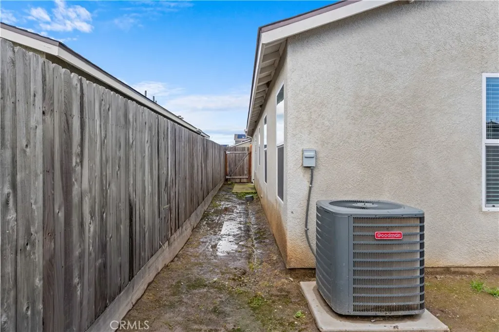 296 Grand Canyon Court, Merced, California 95341 home-pic-30