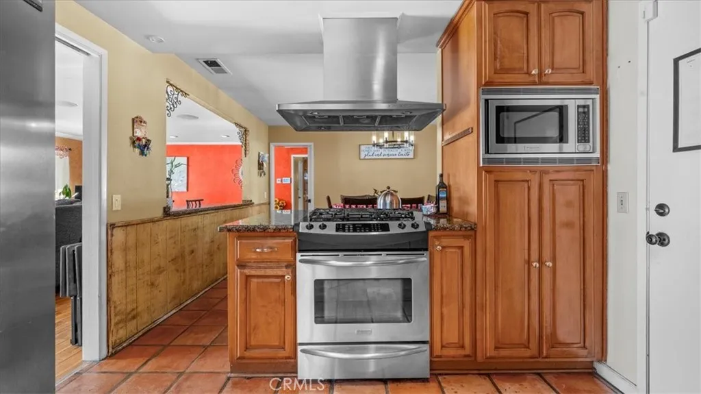 424 Greensboro Court, Claremont, California 91711 home-pic-16