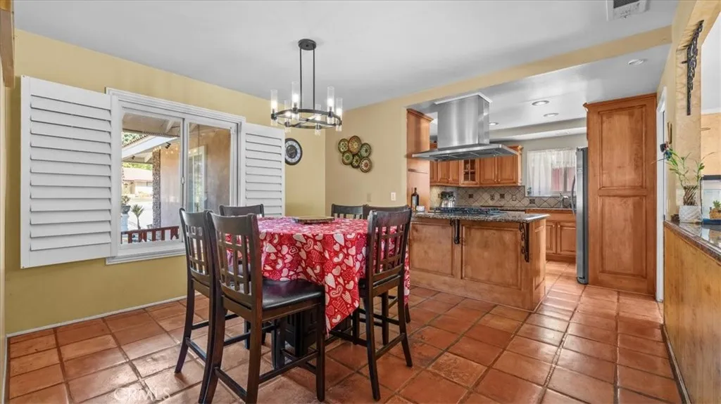 424 Greensboro Court, Claremont, California 91711 home-pic-11