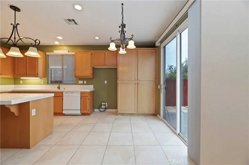 595 Dundee Lane, San Marcos, California 92069 home-pic-28