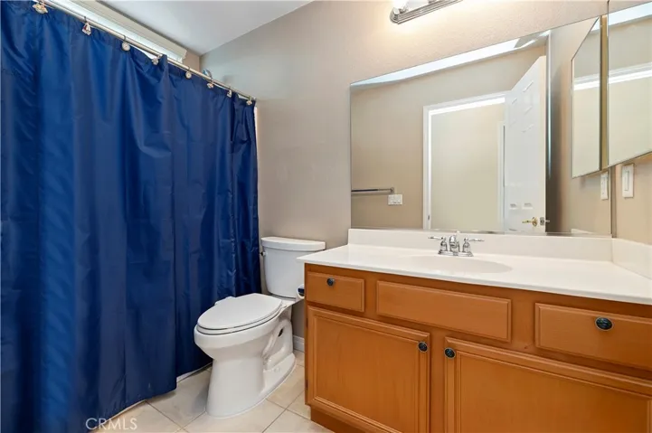 1st Floor Bathroom