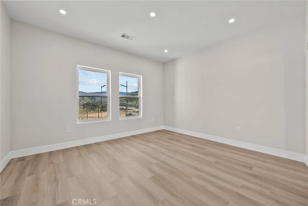 2227 W. Avenue Y8 Court, Acton, California 93510 home-pic-32