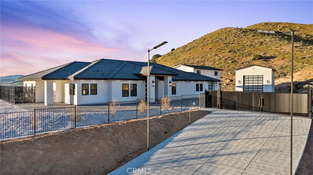 2227 W. Avenue Y8 Court, Acton, California 93510 home-pic-7