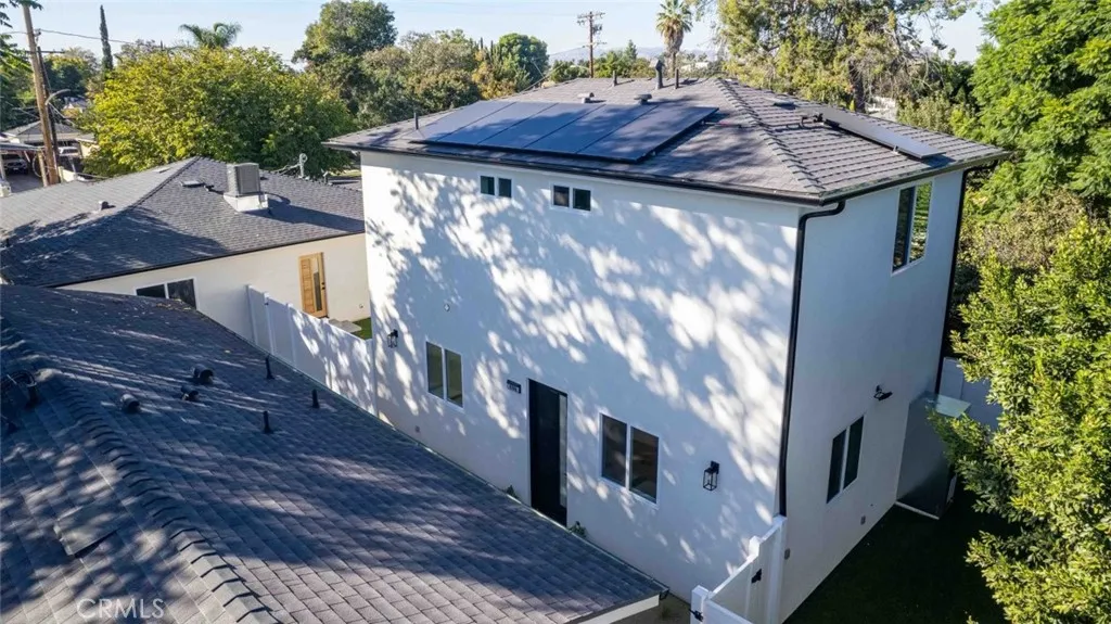 6842 Cedros Avenue, Van Nuys, California 91405 home-pic-48