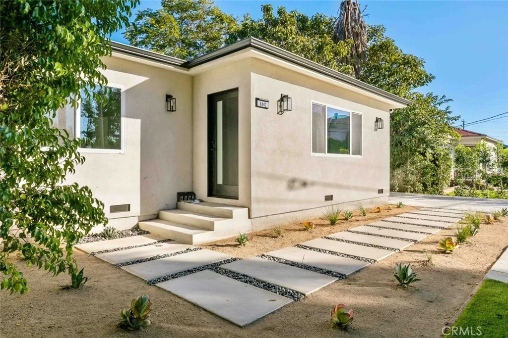 6842 Cedros Avenue, Van Nuys, California 91405 home-pic-4