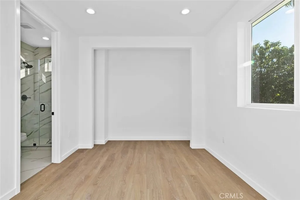 6842 Cedros Avenue, Van Nuys, California 91405 home-pic-71