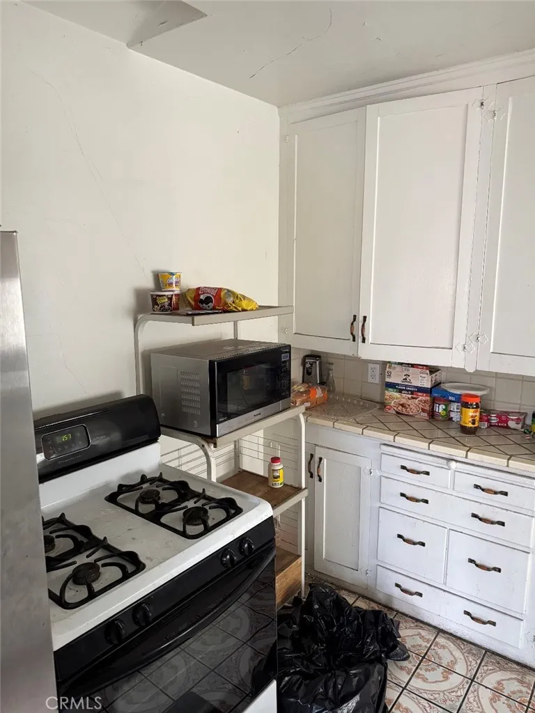 1440 W 91st, Los Angeles, California 90047 home-pic-10
