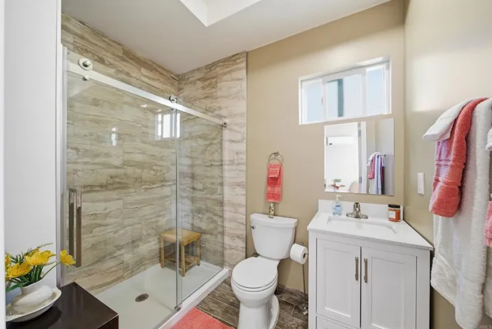 ADU