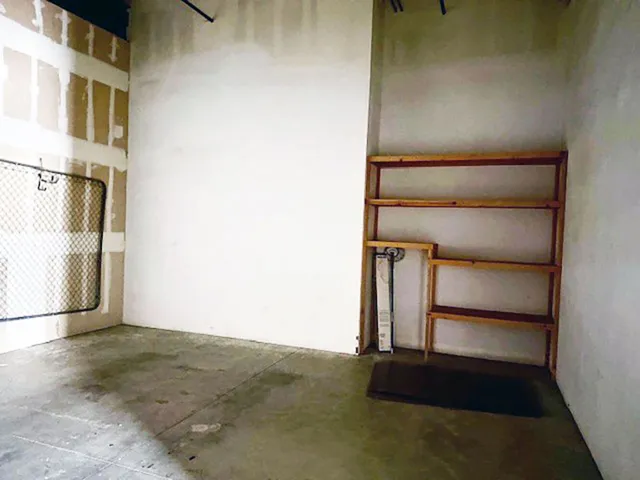 Storage area and stored gate