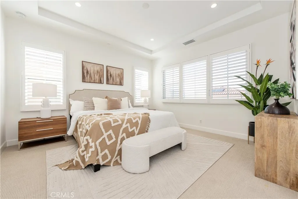111 Omar, Irvine, California 92620 home-pic-22