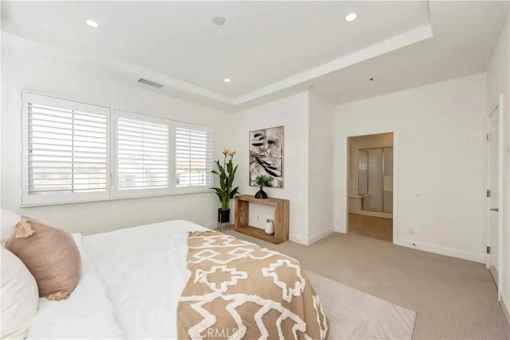 111 Omar, Irvine, California 92620 home-pic-23