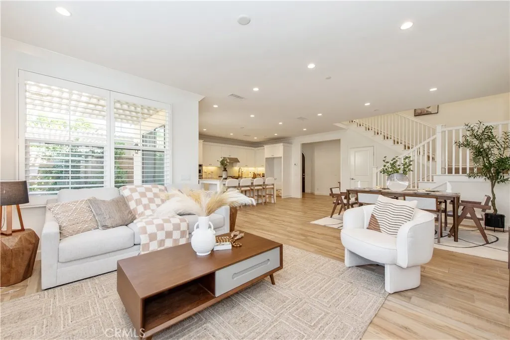111 Omar, Irvine, California 92620 home-pic-11