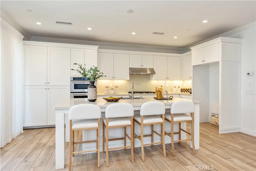 111 Omar, Irvine, California 92620 home-pic-7