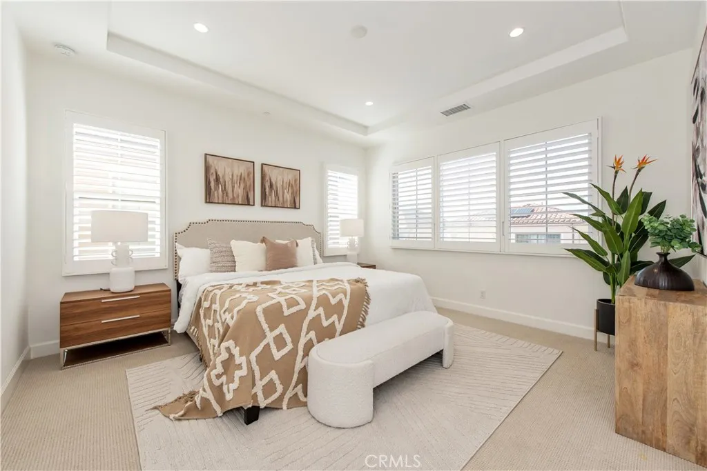 111 Omar, Irvine, California 92620 home-pic-19