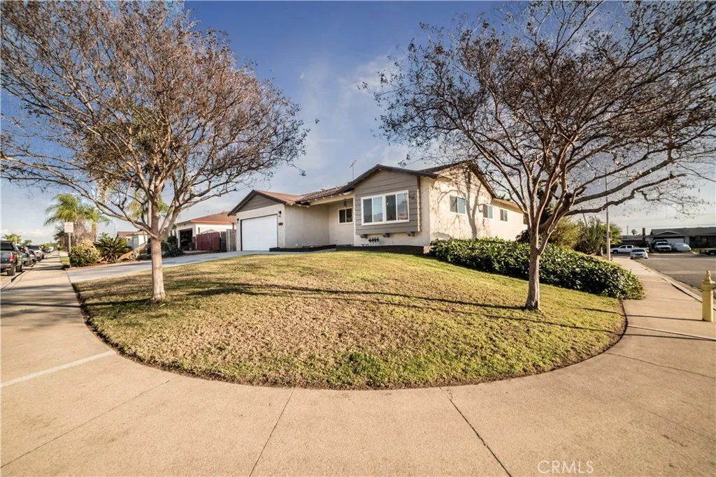 5555 Caroline, Montclair, California 91763 home-pic-4