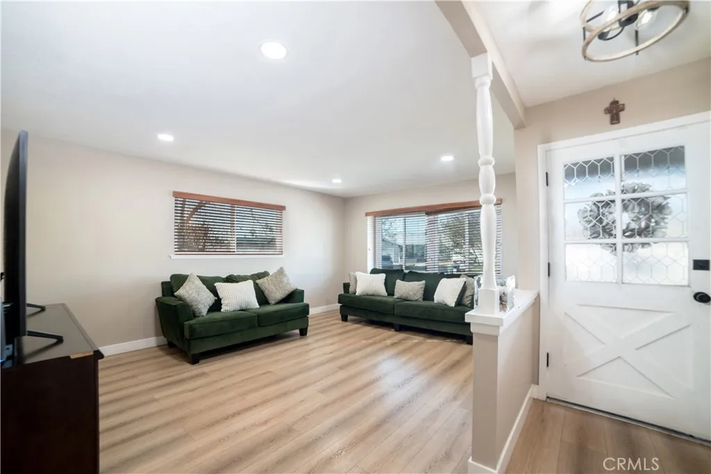 5555 Caroline, Montclair, California 91763 home-pic-6