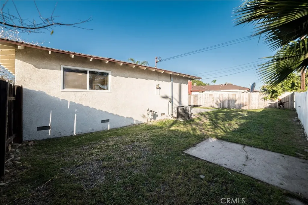 5555 Caroline, Montclair, California 91763 home-pic-26