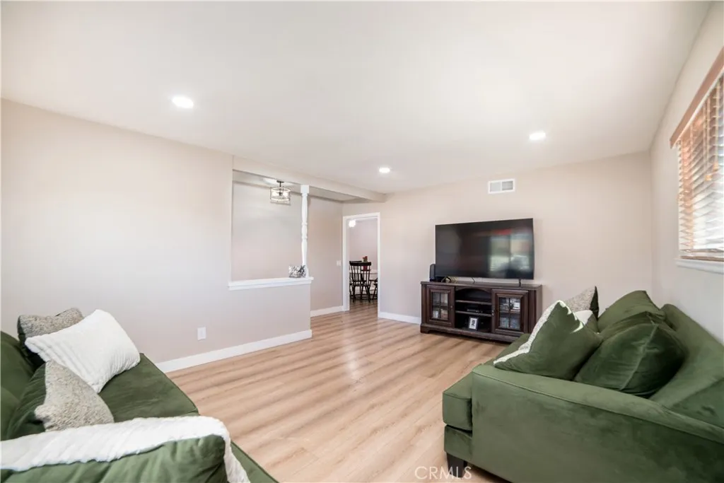 5555 Caroline, Montclair, California 91763 home-pic-8