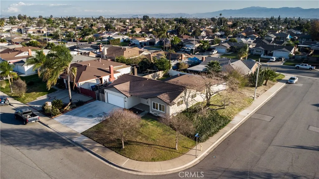 5555 Caroline, Montclair, California 91763 home-pic-29