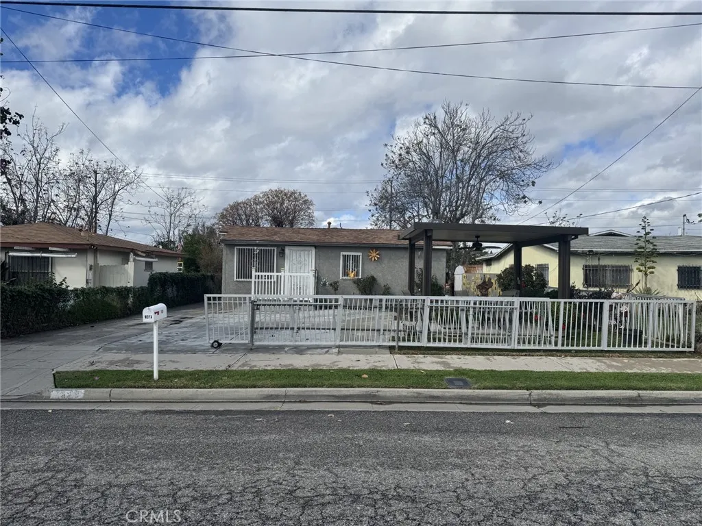 7429 Diamond, Riverside, California 92504 home-pic-2