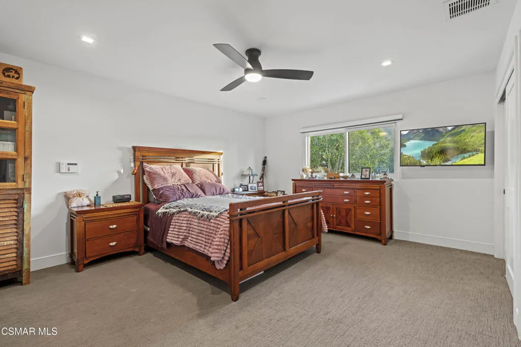 854 Lindawood Street, Newbury Park, California 91320 home-pic-19