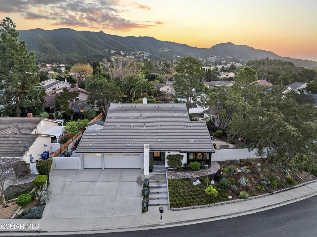 854 Lindawood Street, Newbury Park, California 91320 home-pic-3