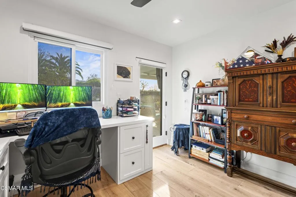 854 Lindawood Street, Newbury Park, California 91320 home-pic-28