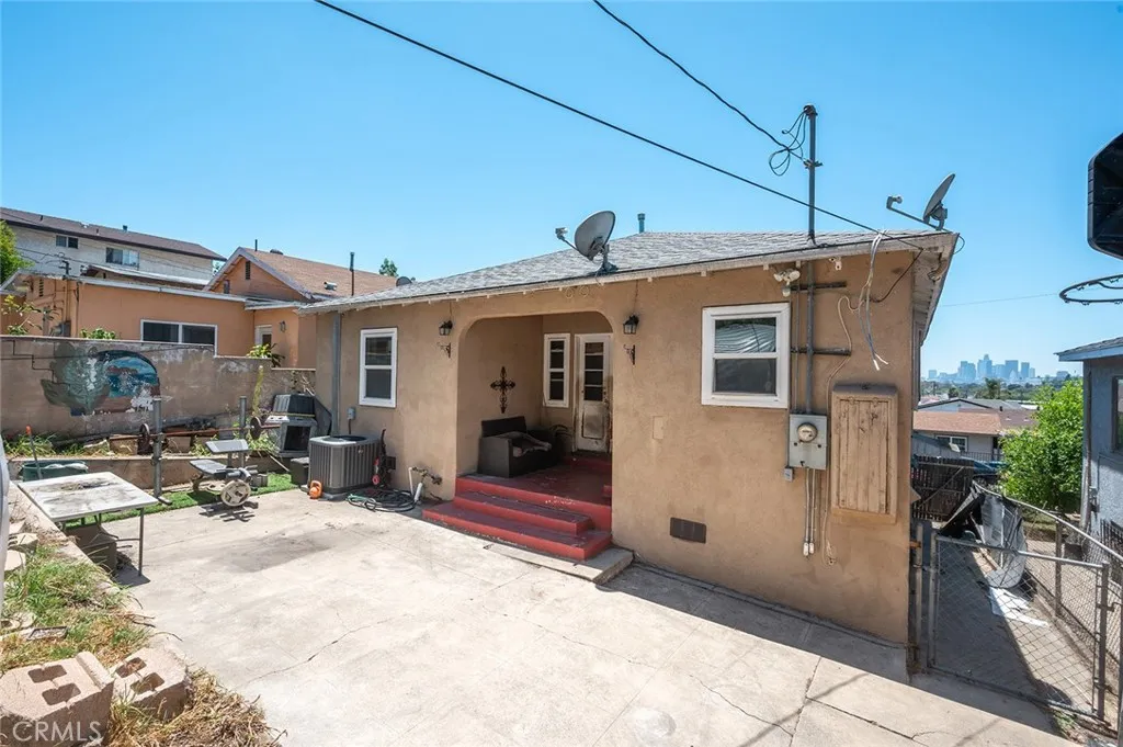 1516 Kurtz, Los Angeles, California 90063 home-pic-20