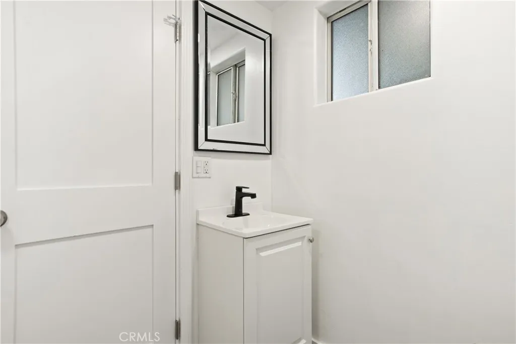 766 W Center, Pomona, California 91768 home-pic-21