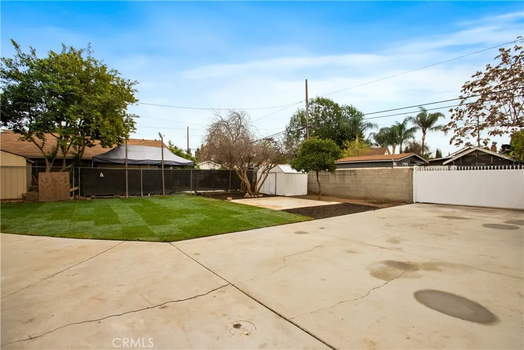766 W Center, Pomona, California 91768 home-pic-25