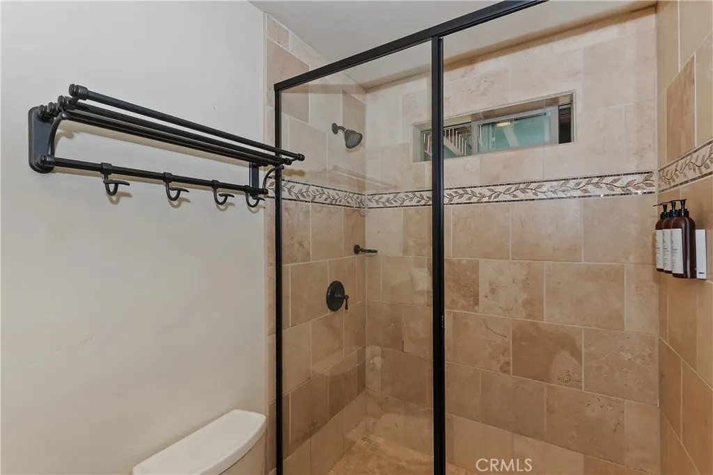 43336 Shasta Road, Big Bear Lake, California 92315 home-pic-15