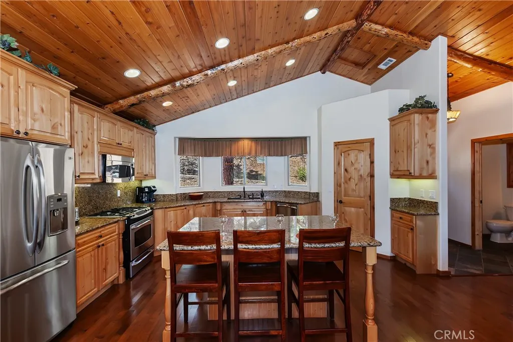 43336 Shasta Road, Big Bear Lake, California 92315 home-pic-8