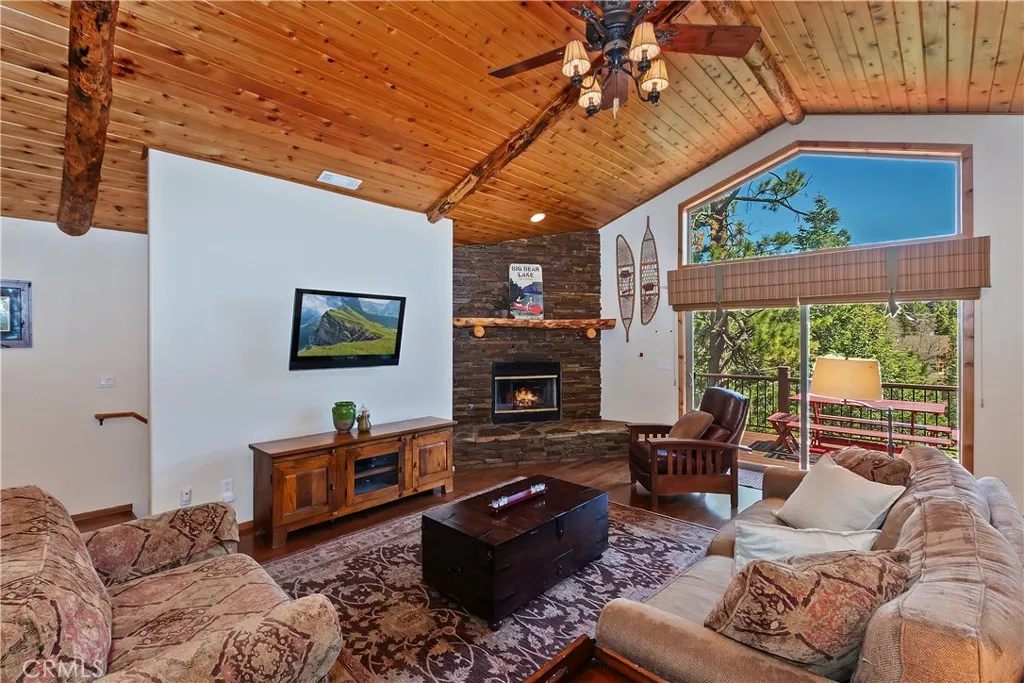 43336 Shasta Road, Big Bear Lake, California 92315 home-pic-3