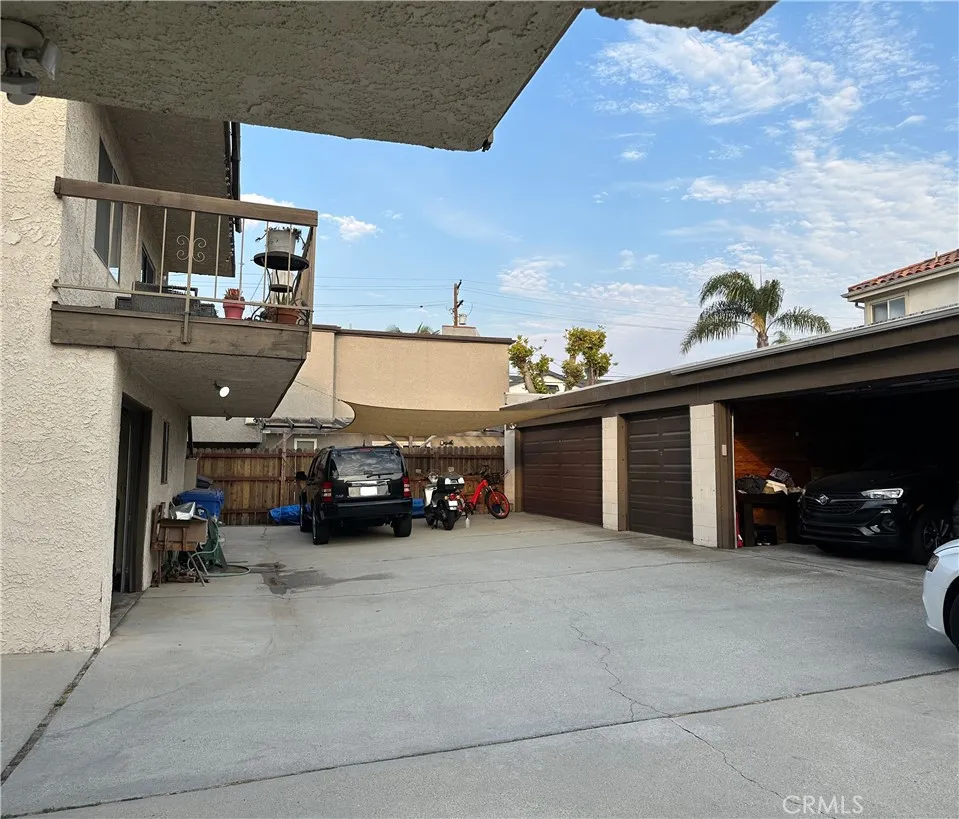2220 Huntington Lane 4, Redondo Beach, California 90278 home-pic-2