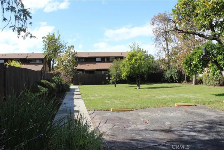 6431 Cleon Ave. 5, North Hollywood, California 91606