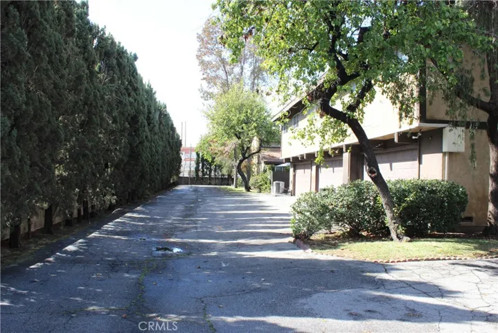 6431 Cleon Ave. 5, North Hollywood, California 91606